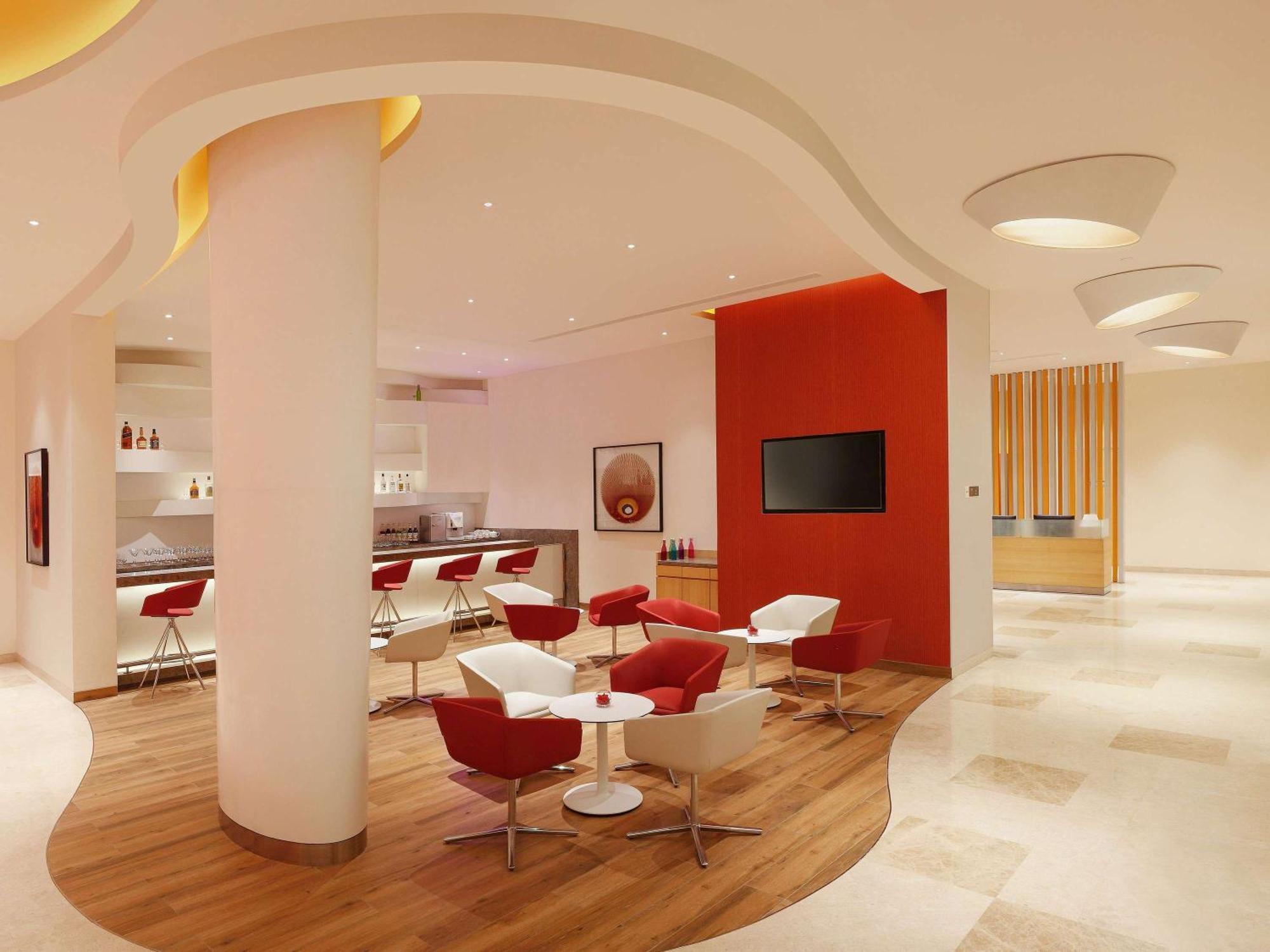 Ibis Coimbatore City Centre - An Accor Brand Buitenkant foto