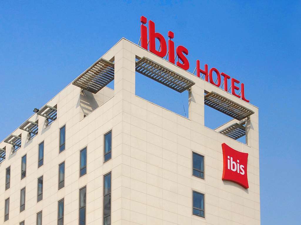 Ibis Coimbatore City Centre - An Accor Brand Buitenkant foto
